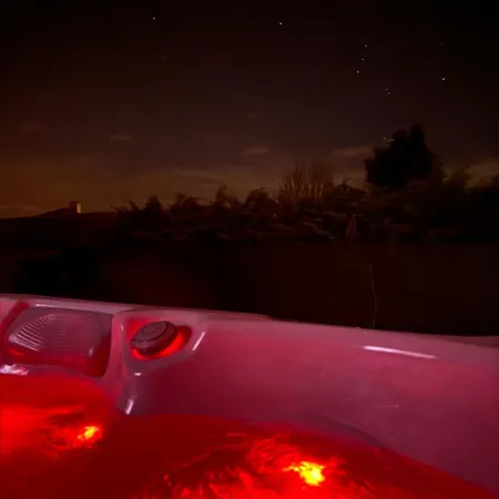 Villa Luxury With Jakuzzi Near Neusiedler Fertoszentmiklos