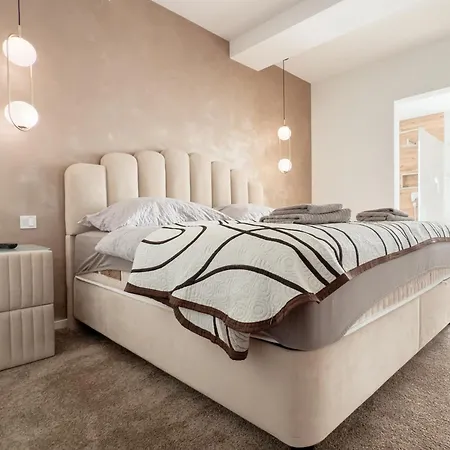 Luxhome By Neusiedl With Jakuzzi * Fertoszentmiklos